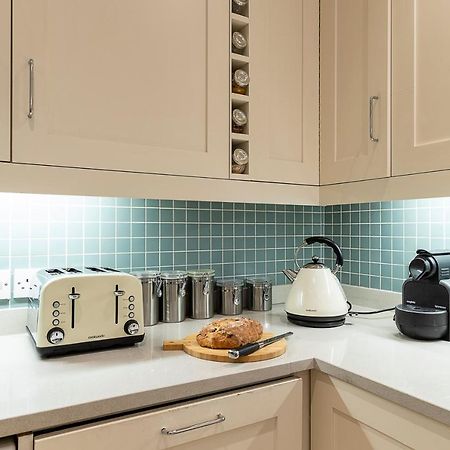 Apartamento Gorgeous House In Marylebone With Patio Londres Exterior foto